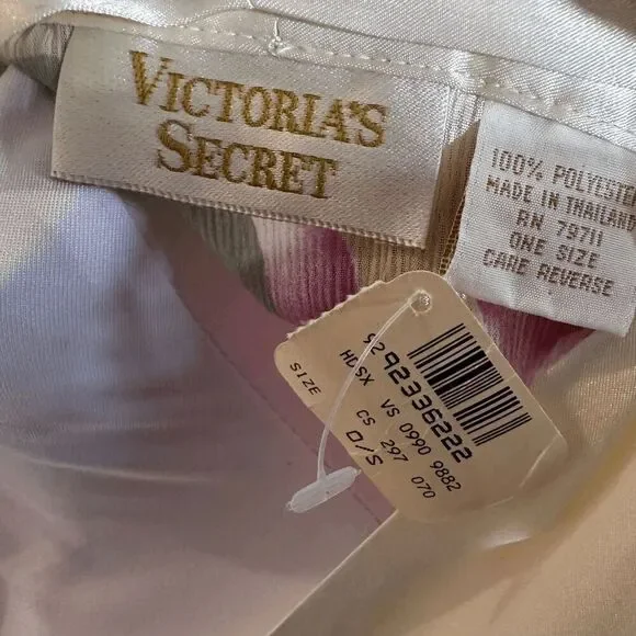 Victoria's Secret NOS floral kimono robe One Size 90's gold label